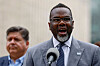 Chicago Mayor Brandon Johnson speaks during a press conference in Chicago, Illinois, on Aug. 25. [AFP/YONHAP]