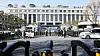 Police stand guard outside the Constitutional Court in Jongno District, central Seoul, on April 3. [NEWS1]