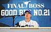 The retiring Samsung Lions pitcher Oh Seung-hwan speaks at a press conference prior to a KBO regular-season game at Daegu Samsung Lions Park in Daegu on Sept. 30. [YONHAP]