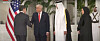 Shinsegae Group Chairman Chung Yong-jin shakes hands with U.S. President Donald Trump at a state banquet hosted by Emir of Qatar Tamim bin Hamad Al Thani in Doha on May 14 as seen in this still of Forbes video. [SCREEN CAPTURE]
