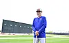Lee Jong-beom poses in Texas Rangers training gear [JOONGANG ILBO]