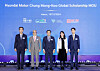 From left: Hyundai Motor's Chief Representative of Vietnamese Business Lee Gi-baek, Hyundai Motor Chung Mong-Koo Foundation Chair Chung Moo-sung, Vietnam National University Hanoi Vice President Dao Thanh Truong, Vietnam National University Ho Chi Minh Vice President Nguyen Thi Thanh Mai, Duy Tan University Vice President Mo Chul Min pose for a photo after signing a memorandum of understanding on Dec. 19 to create a scholarship for visiting students from the universities. [HYUNDAI MOTOR CHUNG MONG-KOO FOUNDATION]