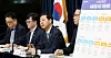 Deputy Prime Minister and Finance Minister Koo Yun-cheol speaks during a press conference on next year's budget at the government complex in Sejong on Aug. 28. [NEWS1]