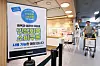 A notice about consumer coupon usage at large supermarkets is seen at a supermarket branch in Seoul on July 28. While large supermarket chains are ineligible for consumer voucher usage, customers can use the coupons at tenant-leased branches of such chains. [NEWS1]