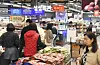 People shop at Homeplus in Busan on March 27. [NEWS1]
