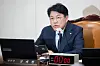 Former People Power Party Rep. Chang Je-won speaks during a parliamentary meeting at the National Assembly in Yeouido, western Seoul, on Feb. 26, 2023. [NEWS1]
