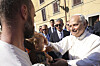Pope Leo XIV arrives at the papal summer residence in Castel Gandolfo, south of Rome, for a six-week vacation, July 6. [AP/YONHAP]