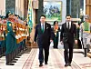 Korean President Yoon Suk Yeol, left, and Turkmen President Serdar Berdimuhamedow take part in an official welcoming ceremony ahead of their bilateral summit at the presidential palace in Ashgabat, Turkmenistan, Monday. [JOINT PRESS CORPS]
