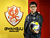Gwangju FC manager Lee Jung-hyo poses for a photo during an interview with the JoongAng Ilbo in Gwangju in April. [JOONGANG ILBO]
