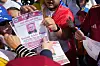 Reward posters are passed out at a gathering celebrating the deposing of Venezuelan President Nicolas Maduro on Jan. 4 in Katy, Texas. [AP/YONHAP]