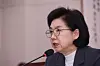 Korea Disease Control and Prevention Agency Commissioner Jee Young-mee speaks during a meeting at the National Assembly on March 26. [YONHAP]