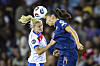England's Leah Williamson, left, fights for the ball with France's Clara Mateo, right, during the Euro 2025 match in Zurich, Switzerland on July 5. [AP/YONHAP]