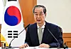 Acting President Han Duck-soo on April 4 at the Government Complex in central Seoul [JOINT PRESS CORPS]