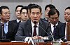 National Security Adviser Shin Won-sik speaks during a parliamentary session at the National Assembly in Seoul on Nov. 1, 2024. [YONHAP]
