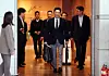 Presidential Chief of Staff Kang Hoon-sik, appointed as special envoy for strategic economic cooperation including the defense industry, departs for Frankfurt, Germany, from Terminal 1 of Incheon International Airport on October 19. [YONHAP]