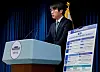 Ha Jung-woo, senior presidential secretary for AI future planning, gives a pre-briefing at the presidential office in Yongsan District, central Seoul, on Nov. 7, ahead of a national forum on science and technology held later that day at the National Science Museum in Daejeon. [YONHAP]