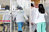 Professors of the emergency steering committee of professorial board of Seoul National University’s medical college attend an emergency general assembly at Seoul National University Hospital on Monday. [NEWS1]