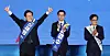 From left, Lee Jae-myung, Kim Kyoung-soo and Kim Dong-yeon greet Democratic Party members and delegates at Cheongju Gymnasium in North Chungcheong on Saturday. A regional primary to select the final nominee to run for presidency from the party was held Saturday in the Chungcheong region. [NEWS1]