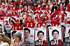 Campaigners of People Power Party presidential candidate Kim Moon-soo cheer in Hanam, Gyeonggi, on May 20. [NEWS1]