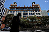 A man walks past the Downing Centre Local and District Court in Sydney, Australia, on Dec. 22. [REUTERS/YONHAP]