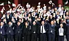 Democratic Party floor leader Park Chan-dae, center, and lawmakers hold the Korean flag up and shout 'Manse' at Hyochang Park in Yongsan District, central Seoul, on Thursday, marking the country's 79th Liberation Day. [YONHAP]