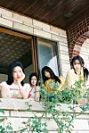 A promotional photo for girl group H1-KEY's fourth EP ″Lovestruck″ [GLG]