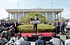 Former conservative People Power Party (PPP) leader Han Dong-hoon announces his bid for the presidential race in front of the National Assembly in Yeouido, western Seoul, on April 10. [NEWS1]