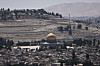 A view of Jerusalem's Old City, with the Dome of the Rock shrine in the Al-Aqsa Mosque compound, closed to worshippers after Israel's Homefront Command banned public gatherings following an Israeli military strike on Iran on June 13. [AP/YONHAP]