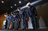 SK Telecom CEO Ryu Young-sang, center, bows during a public apology session at the company’s headquarters in Jung District, central Seoul on April 25. [YONHAP]