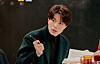 Actor Lee Dong-wook plays Yeong-ho, a bachelor living in Seoul who meets Hyeon-jin, played by Lim Soo-jung, and falls in love in the new romantic comedy film ″Single in Seoul″ [LOTTE ENTERTAINMENT]