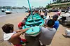 Boats are removed from the water to Manzanillo beach ahead of the arrival of Hurricane Erick in Acapulco, Mexico, June 18. [AP/YONHAP]