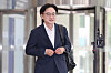 Industry minister nominee Kim Jung-kwan heads to his office for parliamentary confirmation hearing preparations in southern Seoul on June 30. [YONHAP]