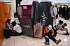 Passengers wait next to RENFE (National Network of Spanish Railways) vending machines before boarding their train at Sants railway station in Barcelona on April 29, a day after a massive power cut affecting the entire Iberian peninsula and the south of France. [AFP/YONHAP]