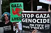 Israeli left wing activists demonstrate to support the Palestinian civilians in the Gaza Strip and against the Israeli government, in front of the Sourasky Medical Center - Ichilov, in Tel Aviv, on Aug. 25. Gaza's civil defence agency said five journalists were among at least 20 people killed on Aug. 25 when Israeli strikes hit a hospital in the south, with Reuters, the Associated Press and Al Jazeera mourning their slain contributors. [AFP/YONHAP]