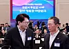 State Affairs Planning Committee chair Lee Han-joo, left, and Justice Minister Jung Sung-ho attend a State Affairs Planning Committee policy presentation at the Blue House on Aug. 13. [YONHAP]