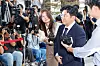 HYBE Chairman Bang Si-hyuk appears at the Financial Crimes Investigation Division of the Seoul Metropolitan Police Agency in western Seoul on Sept. 15. [NEWS1]