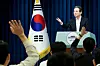 Kim Yong-beom, presidential chief of staff for policy, gives a press briefing on a trade deal with the United States at the Yongsan presidential office in central Seoul on July 31. [YONHAP]