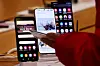 Samsung Electronics' Galaxy S22 smartphones sold at a Samsung Electronics store in southern Seoul on March 8, 2022 [YONHAP]