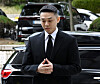 Yoo Ah-in appears at the Seoul Central District Court in southern Seoul on Sept. 3, 2024. [NEWS1]