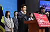 People Power Party presidential candidate Kim Moon-soo officially announces his bid for the June 3 presidential election at the National Assembly in Yeouido, western Seoul, on April 9. [YONHAP]