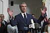 Accompanied by California and Texas lawmakers, California Gov. Gavin Newsom speaks in support of the Texas Democratic lawmakers for their nearly weeklong walkout to block a vote on a congressional redistricting plan sought by U.S. President Donald Trump, during a news conference in Sacramento on Aug. 8. [AP/YONHAP]