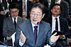 Democratic Party leader Lee Jae-myung speaks during a four-way discussion on a special law for semiconductors, an extra budget and other pending issues at the National Assembly in Yeouido, western Seoul, on Feb. 20. [JOINT PRESS CORPS]