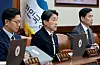 Acting President Lee Ju-ho, center, presides over a Cabinet meeting at the government complex in central Seoul on May 13. [YONHAP]
