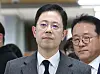 Prosecutor Son Jun-sung, deputy chief prosecutor at the Daegu High Prosecutors' Office, attends a second trial in the so-called prosecutorial complaint fabrication case against him at Seoul High Court in Seocho District, southern Seoul, on Dec. 6, 2024. [NEWS1]