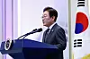 President Lee Jae Myung gives a speech during a luncheon meeting for people of national merits, war veterans and their family members at the former presidential office, Cheong Wa Dae or the Blue House, in central Seoul on June 27, 2025. [JOINT PRESS CORPS]