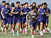 The players on the Korean men's national team for the World Cup warm up at the Zions Bank Training Center in Utah on May 28. [YONHAP]