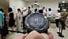 Voters cast their ballots after 6 p.m., the official voting deadline, at a polling station in southern Seoul on June 3 due to an earlier ballot shortage. [YONHAP]