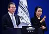 Presidential chief of staff for policy Kim Yong-beom, on the left, speaks during a briefing at the Blue House on April 27. [JOINT PRESS CORPS]