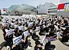 Unionized Samsung Electronics' employees stage a protest at the company's semiconductor plant in Pyeongtaek, Gyeonggi, in April. [YONHAP]