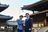 President Lee Jae Myung and Japanese Prime Minister Sanae Takaichi pose for a commemorative photo at Horyuji Temple, a major cultural heritage site in Nara Prefecture, Japan, on Jan. 14. [JOINT PRESS CORPS]